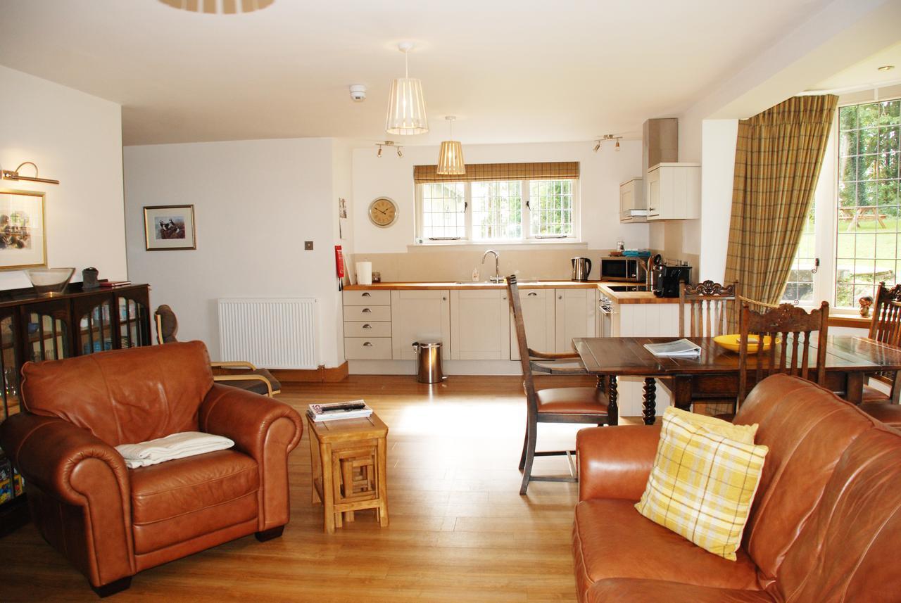 Sandford Country Cottages Newport-On-Tay Exterior photo