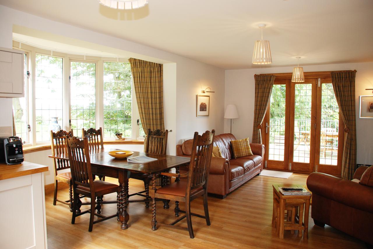 Sandford Country Cottages Newport-On-Tay Exterior photo